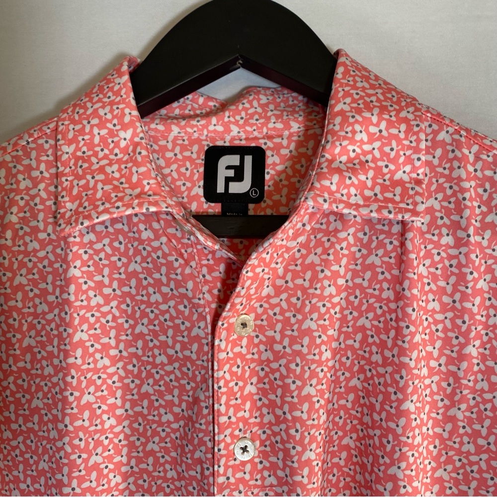 Foot Joy Polo, short sleeve men’s size large multicolor. McNary golf club.